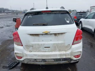 2020 Chevrolet Trax LT with VIN KL7CJPSB6LB313402, listed as a IAAI auction lot 41490132 with 59,459 mi miles. Bid and sale history available at carsss.com. Image 16.