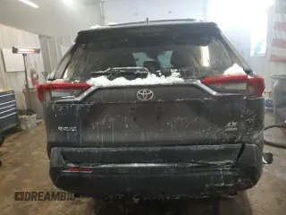 2021 Toyota RAV4 LE with VIN 2T3F1RFV4MW153139, listed as a Copart auction lot 45971955 with 33,991 mi miles and Salvage Title. Bid and sale history available at carsss.com. Image 6.