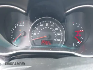 2014 Kia Sorento LX z VIN 5XYKTCA63EG524801, wystawiony jako IAAI lot #42471876 z przebiegiem 143 319 mil mil oraz . Historia ofert i sprzedaży dostępna na DreamBid. Obrazek 7.