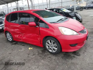 2011 Honda Fit Sport z VIN JHMGE8H52BC011841, wystawiony jako IAAI lot #41901725 z przebiegiem 280 697 mil mil oraz . Historia ofert i sprzedaży dostępna na DreamBid. Obrazek 1.