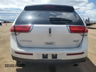 2012 Lincoln MKX z VIN 2LMDJ6JK8CBL07565, wystawiony jako Copart lot #56685475 z przebiegiem 162 467 mil mil oraz Szkoda całkowita • Salvage title. Historia ofert i sprzedaży dostępna na DreamBid. Obrazek 6.