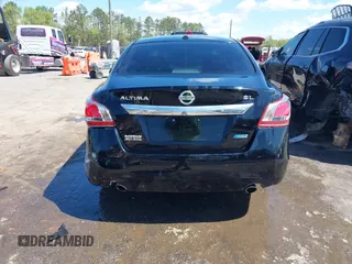 2013 Nissan Altima SL with VIN 1N4AL3APXDC242068, listed as a IAAI auction lot 42029009 with 156,427 mi miles and . Bid and sale history available at DreamBid. Image 16.