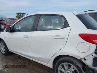 2013 Mazda 2 Sport with VIN JM1DE1KY7D0166470, listed as a IAAI auction lot 41519712 with 117,845 mi miles. Bid and sale history available at carsss.com. Image 14.