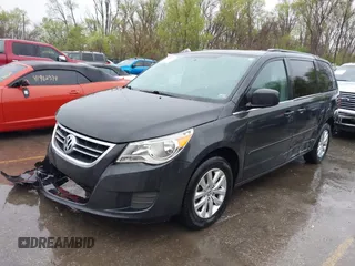 2012 Volkswagen Routan SE z VIN 2C4RVABG0CR193933, wystawiony jako IAAI lot #41962876 z przebiegiem 120 132 mil mil oraz . Historia ofert i sprzedaży dostępna na DreamBid. Obrazek 2.