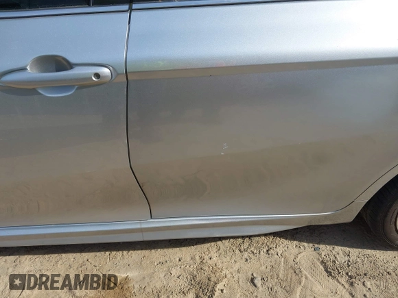2018 Toyota Camry LE z VIN JTNB11HK7J3045966, wystawiony jako IAAI lot #42069246 z przebiegiem 138 960 mil mil oraz . Historia ofert i sprzedaży dostępna na DreamBid. Obrazek 6.