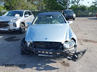2008 Mercedes-Benz CLK 350 z VIN WDBTK56F98T098874, wystawiony jako IAAI lot #42236820 z przebiegiem 86 870 mil mil oraz . Historia ofert i sprzedaży dostępna na DreamBid. Obrazek 13.