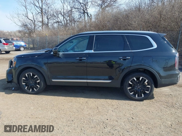 2023 Kia Telluride SX Prestige X-Pro with VIN 5XYP5DGC2PG365999, listed as a IAAI auction lot 41801800 with 38,088 mi miles and . Bid and sale history available at DreamBid. Image 15.