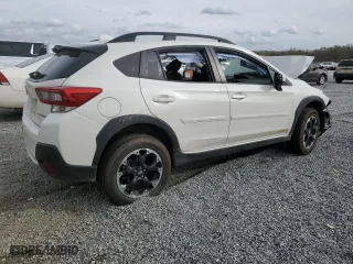 2022 Subaru Crosstrek Premium with VIN JF2GTACCXN9210563, listed as a Copart auction lot 50340635 with 31,200 mi miles and Salvage Title. Bid and sale history available at carsss.com. Image 3.