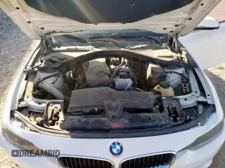 2014 BMW 3 Series 328i xDrive z VIN WBA3B5G55ENS07965, wystawiony jako Copart lot #61163635 z przebiegiem 119 036 mil mil oraz Czysty tytuł • Clean title. Historia ofert i sprzedaży dostępna na DreamBid. Obrazek 11.