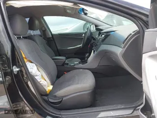 2013 Hyundai Sonata GLS PZEV with VIN 5NPEB4AC9DH604557, listed as a IAAI auction lot 41921182 with 122,116 mi miles. Bid and sale history available at carsss.com. Image 5.
