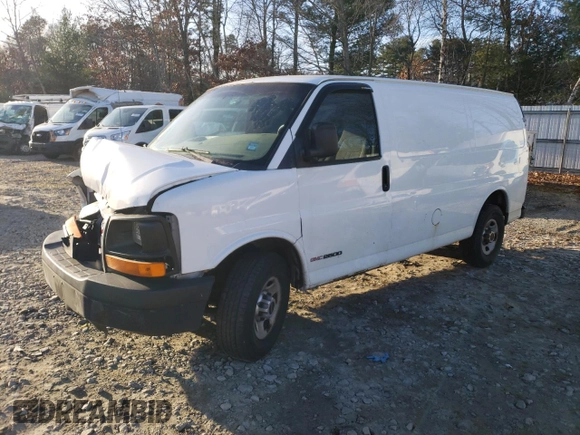 2012 GMC Savana z VIN 1GTW7FBA8C1179658, wystawiony jako Copart lot #79850044 z przebiegiem 303 239 mil mil oraz Czysty tytuł • Clean title. Historia ofert i sprzedaży dostępna na DreamBid. Obrazek 1.