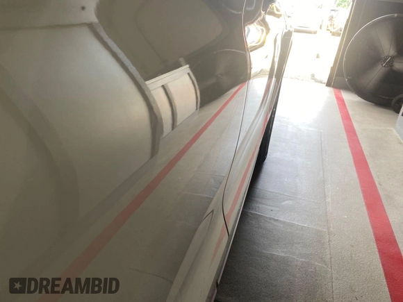 2020 Ford Explorer Limited z VIN 1FMSK8FH8LGA45497, wystawiony jako IAAI lot #42788985 z przebiegiem 81 638 mil mil oraz . Historia ofert i sprzedaży dostępna na DreamBid. Obrazek 20.