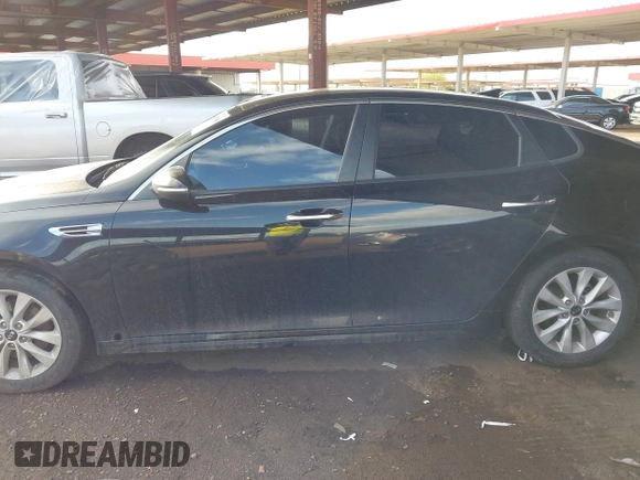 2018 Kia Optima LX with VIN 5XXGT4L39JG251635, listed as a IAAI auction lot 41933408 with 135,718 mi miles. Bid and sale history available at carsss.com. Image 14.
