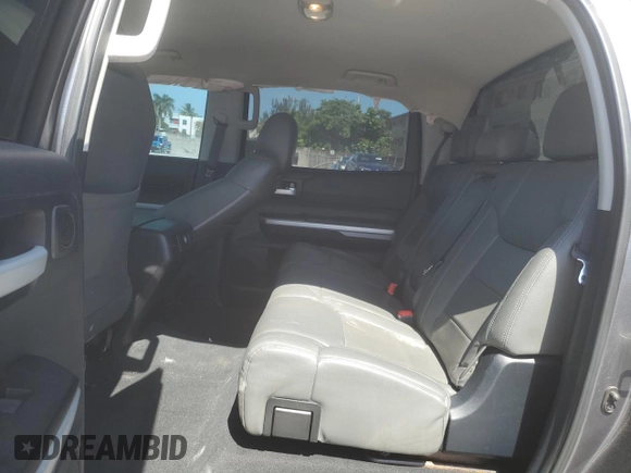 2014 Toyota Tundra SR5 z VIN 5TFDW5F19EX376160, wystawiony jako Copart lot #55012555 z przebiegiem 166 708 mil mil oraz Nie do naprawy • Non repairable. Historia ofert i sprzedaży dostępna na DreamBid. Obrazek 10.