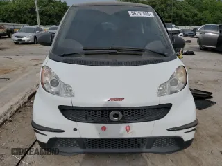 2013 Smart fortwo Pure с VIN WMEEJ3BA9DK618746, выставлен на аукционе Copart как лот 56752885 с пробегом 80 293 миль миль и Списание • Salvage title. История ставок и продаж доступна на DreamBid. Изображение 5.