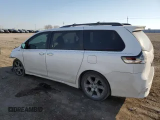 2013 Toyota Sienna SE z VIN 5TDXK3DC1DS353803, wystawiony jako Copart lot #47653545 z przebiegiem 139 032 mil mil oraz Szkoda całkowita • Salvage title. Historia ofert i sprzedaży dostępna na DreamBid. Obrazek 2.