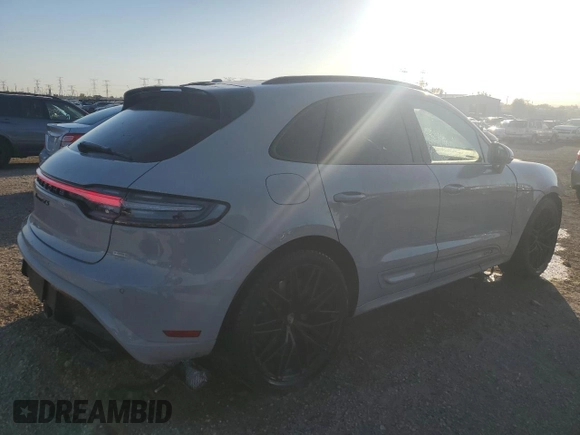 2023 Porsche Macan GTS z VIN WP1AF2A59PLB57445, wystawiony jako Copart lot #73416004 z przebiegiem 12 168 mil mil oraz Szkoda całkowita • Salvage title. Historia ofert i sprzedaży dostępna na DreamBid. Obrazek 3.