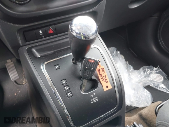2017 Jeep Compass Sport with VIN 1C4NJCBB6HD134437, listed as a IAAI auction lot 42064834 with 118,685 mi miles and . Bid and sale history available at DreamBid. Image 11.