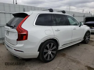 2021 Volvo XC90 Inscription Expression with VIN YV4BR0CL2M1673647, listed as a Copart auction lot 44119884 with 38,346 mi miles. Bid and sale history available at carsss.com. Image 3.