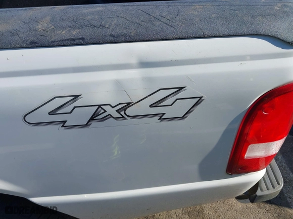 2011 Ford Ranger XLT with VIN 1FTLR4FE9BPA81541, listed as a IAAI auction lot 41383420 with 178,626 mi miles. Bid and sale history available at carsss.com. Image 6.
