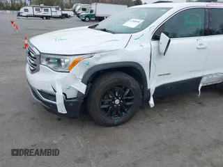 2018 GMC Acadia SLT with VIN 1GKKNMLS7JZ119339, listed as a IAAI auction lot 41948558 with 123,187 mi miles and . Bid and sale history available at carsss.com. Image 6.