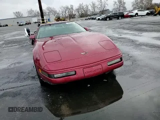 1992 Chevrolet Corvette z VIN 1G1YY23P1N5114236, wystawiony jako Copart lot #44253965 z przebiegiem 119 101 mil mil oraz Szkoda całkowita • Salvage title. Historia ofert i sprzedaży dostępna na DreamBid. Obrazek 10.
