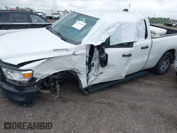 2020 Ram 1500 Tradesman with VIN 1C6RRFCG7LN338843, listed as a IAAI auction lot 42010945 with 171,260 mi miles and . Bid and sale history available at DreamBid. Image 17.