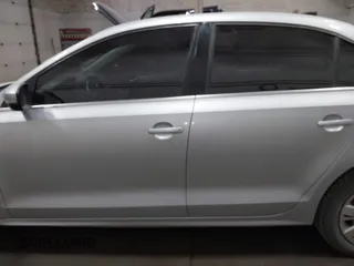 2013 Volkswagen Jetta SE with VIN 3VWDP7AJ9DM428243, listed as a IAAI auction lot 41958029 with 87,761 mi miles and . Bid and sale history available at DreamBid. Image 14.