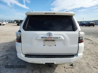 2017 Toyota 4Runner SR5 with VIN JTEZU5JR2H5164723, listed as a Copart auction lot 62733325 with 135,353 mi miles and Salvage title. Bid and sale history available at DreamBid. Image 6.
