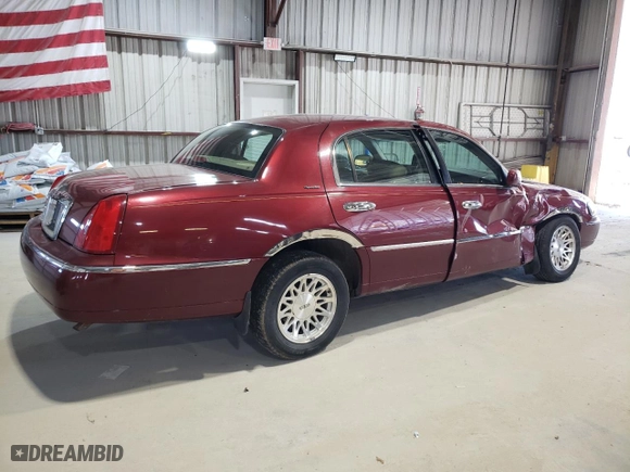 1999 Lincoln Town Car Signature with VIN 1LNHM82W6XY616896, listed as a Copart auction lot 48355275 with 168,128 mi miles and Salvage Title. Bid and sale history available at carsss.com. Image 3.