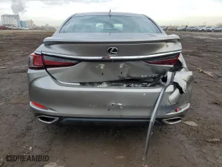 2019 Lexus ES with VIN 58ABZ1B13KU021015, listed as a Copart auction lot 49738615 with 25,636 mi miles and Salvage Title. Bid and sale history available at carsss.com. Image 6.