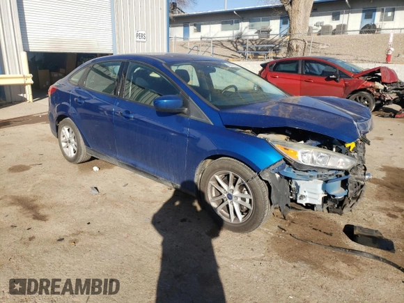 2018 Ford Focus SE z VIN 1FADP3F2XJL327387, wystawiony jako Copart lot #46927835 z przebiegiem 61 707 mil mil oraz Szkoda całkowita • Salvage title. Historia ofert i sprzedaży dostępna na DreamBid. Obrazek 4.