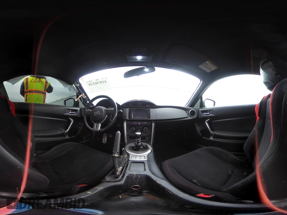 2015 Scion FR-S z VIN JF1ZNAA16F9710455, wystawiony jako IAAI lot #41838228 z przebiegiem 103 097 mil mil oraz . Historia ofert i sprzedaży dostępna na DreamBid. Obrazek 22.