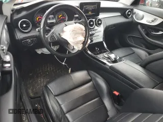 2017 Mercedes-Benz C 300 z VIN WDDWJ4KBXHF328960, wystawiony jako Copart lot #52862365 z przebiegiem 50 904 mil mil oraz Szkoda całkowita • Salvage title. Historia ofert i sprzedaży dostępna na DreamBid. Obrazek 8.