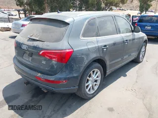 2010 Audi Q5 Premium Plus with VIN WA1LKAFP7AA074944, listed as a IAAI auction lot 42776108 with 186,895 mi miles and . Bid and sale history available at DreamBid. Image 4.