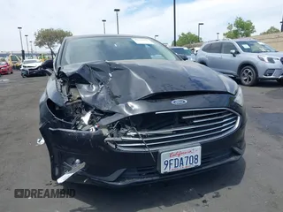 2020 Ford Fusion SE с VIN 3FA6P0HD2LR120129, выставлен на аукционе IAAI как лот 42359398 с пробегом 58 692 миль миль и . История ставок и продаж доступна на DreamBid. Изображение 6.