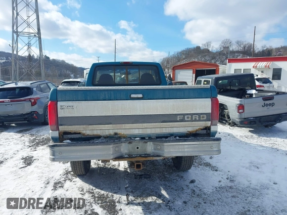 1996 Ford F-250 with VIN 2FTHF26G0TCA64327, listed as a IAAI auction lot 41397949 with 333,048 mi miles. Bid and sale history available at carsss.com. Image 8.