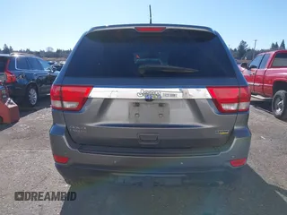 2011 Jeep Grand Cherokee Laredo with VIN 1J4RR4GG9BC714325, listed as a IAAI auction lot 41560915 with 153,372 mi miles and . Bid and sale history available at DreamBid. Image 16.