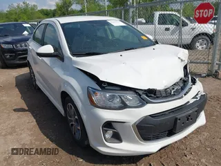 2019 Chevrolet Sonic LT z VIN 1G1JD5SB1K4148053, wystawiony jako IAAI lot #42264914 z przebiegiem 31 333 mil mil oraz . Historia ofert i sprzedaży dostępna na DreamBid. Obrazek 1.