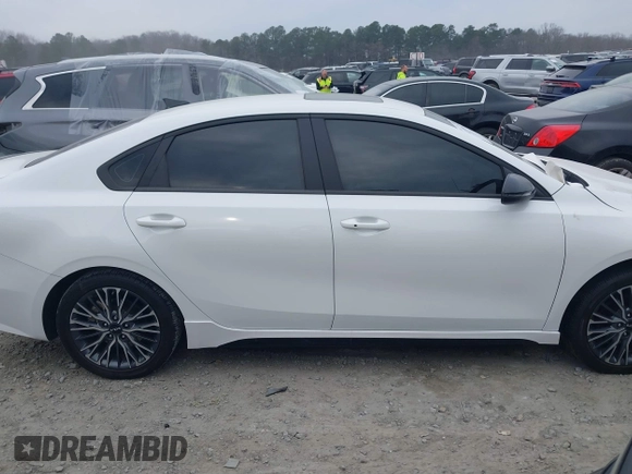 2022 Kia Forte GT-Line with VIN 3KPF54ADXNE489347, listed as a IAAI auction lot 41791921 with 36,301 mi miles and . Bid and sale history available at carsss.com. Image 13.