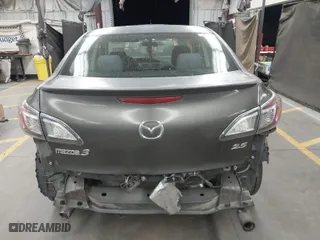 2010 Mazda Mazda3 s Sport with VIN JM1BL1S65A1315914, listed as a IAAI auction lot 41945952 with 269,153 mi miles. Bid and sale history available at carsss.com. Image 17.
