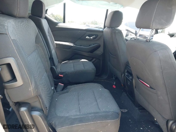2019 Chevrolet Traverse LT Cloth with VIN 1GNERGKW8KJ307488, listed as a IAAI auction lot 41690208 with 1 mi miles. Bid and sale history available at carsss.com. Image 8.