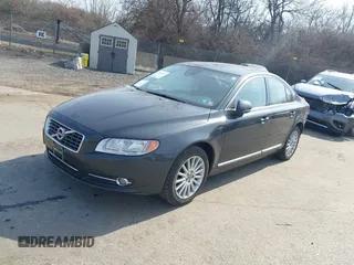 2012 Volvo S80 3.2L with VIN YV1940AS5C1151856, listed as a IAAI auction lot 41810344 with 138,479 mi miles. Bid and sale history available at carsss.com. Image 2.