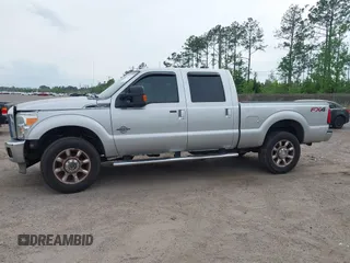 2013 Ford F-250 XL z VIN 1FT7W2BT9DEB39651, wystawiony jako IAAI lot #41977661 z przebiegiem 141 487 mil mil oraz . Historia ofert i sprzedaży dostępna na DreamBid. Obrazek 14.