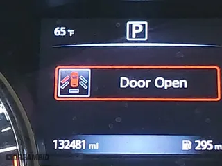 2017 Nissan Altima 2.5 SR with VIN 1N4AL3AP8HC243368, listed as a IAAI auction lot 41658246 with 132,481 mi miles. Bid and sale history available at carsss.com. Image 15.