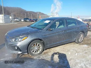 2018 Hyundai Sonata SE with VIN 5NPE24AF5JH679701, listed as a IAAI auction lot 41095174 with 30,579 mi miles and . Bid and sale history available at DreamBid. Image 16.