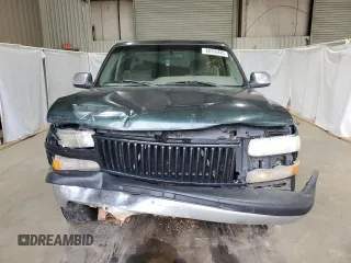 2001 Chevrolet Silverado 1500 LS with VIN 2GCEC19V611112938, listed as a Copart auction lot 88750485 with 368,647 mi miles and Salvage Title. Bid and sale history available at DreamBid. Image 5.