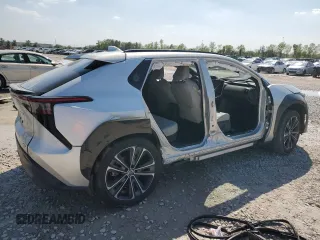 2023 Toyota bZ4X XLE z VIN JTMABACA5PA025151, wystawiony jako Copart lot #50241795 z przebiegiem 28 477 mil mil oraz Szkoda całkowita • Salvage title. Historia ofert i sprzedaży dostępna na DreamBid. Obrazek 3.