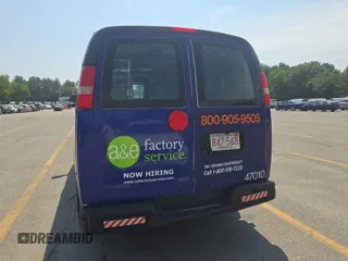 2014 Chevrolet Express Cargo z VIN 1GCSGAFXXE1162573, wystawiony jako IAAI lot #42547277 z przebiegiem 230 224 mil mil oraz . Historia ofert i sprzedaży dostępna na DreamBid. Obrazek 1.
