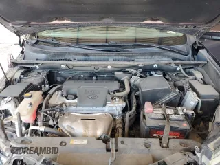2018 Toyota RAV4 XLE with VIN 2T3WFREV4JW501665, listed as a Copart auction lot 58071805 with 47,777 mi miles and Salvage title. Bid and sale history available at DreamBid. Image 11.